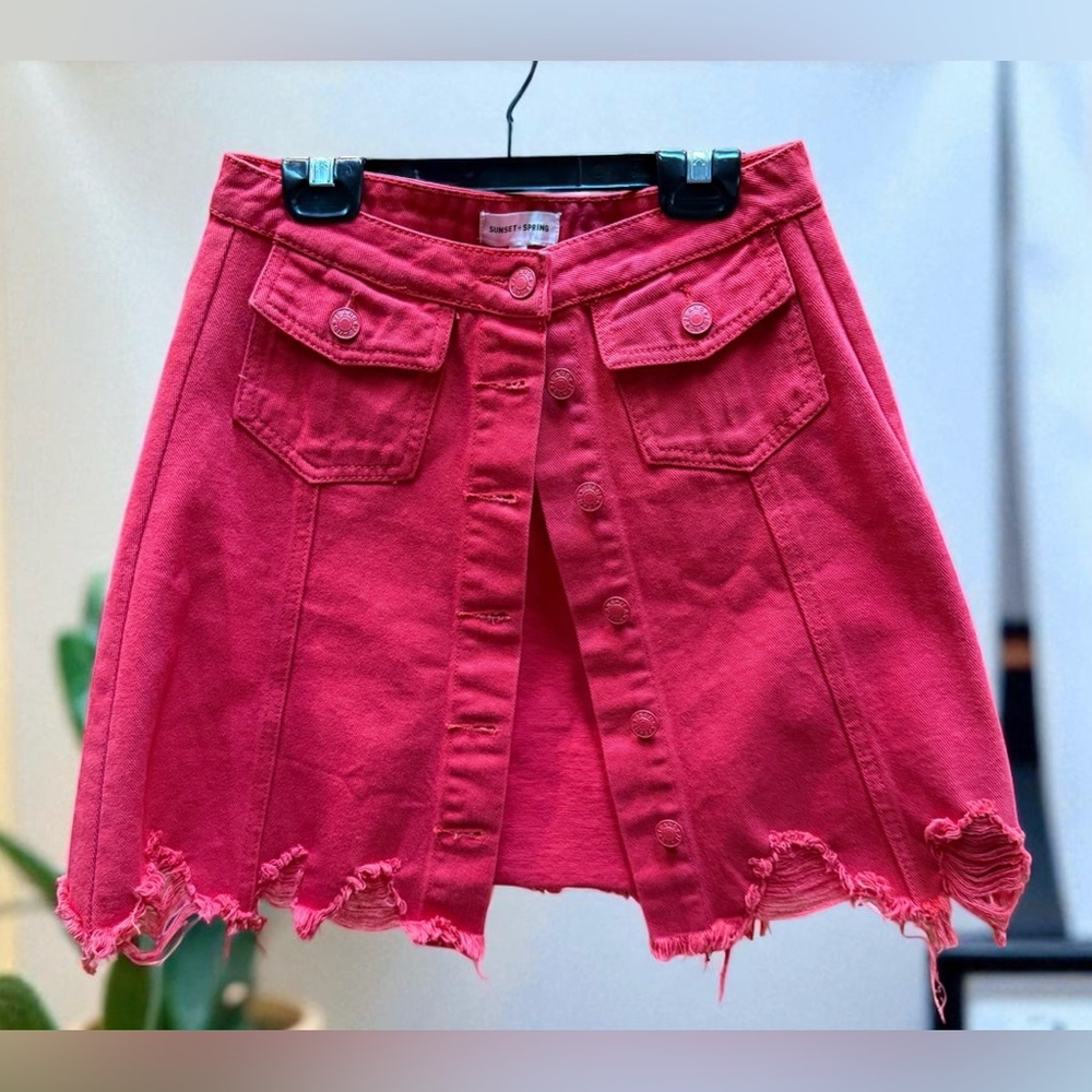 Revolve Sunset+Spring Res Distressed Button Front Denim Skirt. Size Small. NWOT